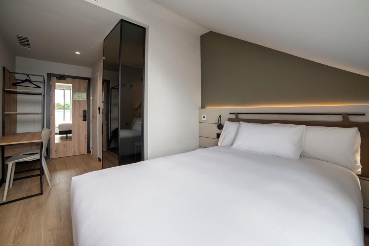 Ibis Styles Santander Hotel Exterior photo