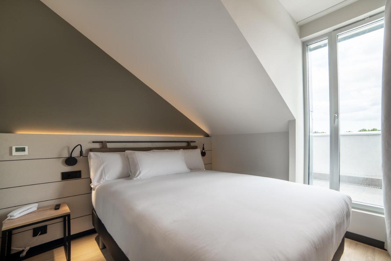Ibis Styles Santander Hotel Exterior photo